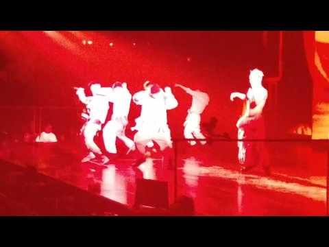 170730 G-Dragon (권지용) Motte Act: III live in Toronto [FANCAM] - One of a kind