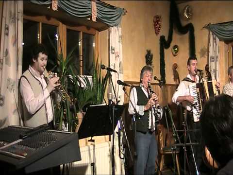 Friedl Lazarus u.s. Mooskirchner Quintett 2011 Großglocknerblick.mpg