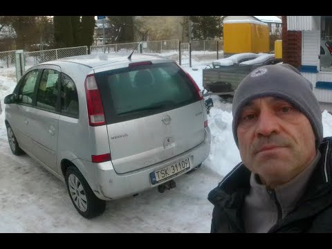 WŁAŚCICIELE KOMISU. OPLA MERIVA TU PEWNIE ZNAJDZIESZ. MAJĄ TU KILKA. AUTA. CENY. ROCZNIKI. PRZEBIEGI