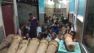 Download lagu Mengumandangkan Takbir diiringi dengan Tabuh Bedug Di musholla sabilil jannah mp3