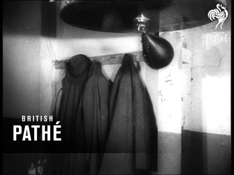 Basilio Trains For The Robinson Fight    (1958)