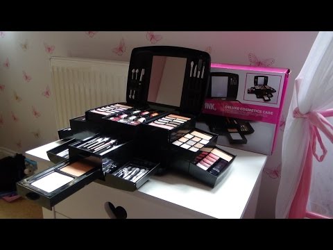 Cosmetics Make Up Case Overview