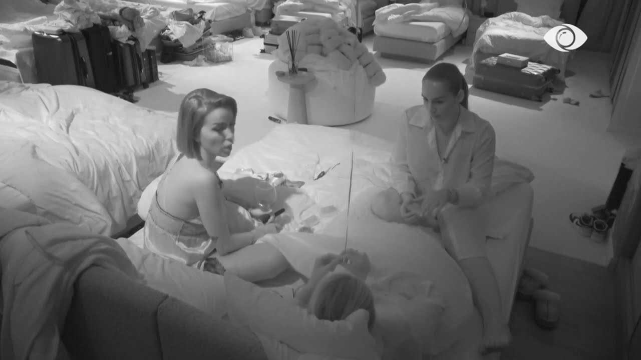 Loja e pyetjeve/ Erjola bisedon me Riken dhe Rozën: Është një person që po e ruaj…