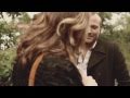 Når tiden går baglæns - Clara Sofie & Rune RK (Official Video)