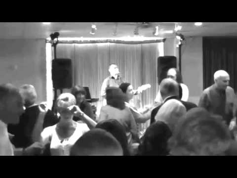 Dave Curtis Live - Dance the night away Clip