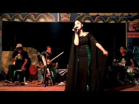 NGOMONG APIK-APIK Cover by YUNI LIDA