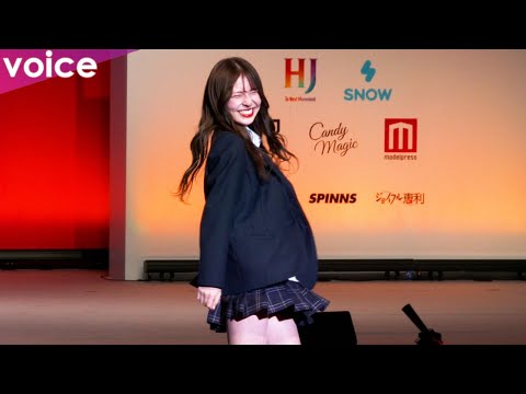 ファイナリストが笑顔いっぱいに制服姿でランウェイ、“日本一かわいい女子高生”を決める「女子高生ミスコン」