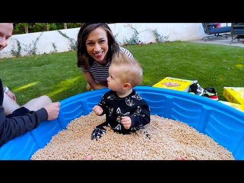 download lagu mp3 mp4 Colleen Ballinger, download lagu Colleen Ballinger gratis, unduh video klip Colleen Ballinger