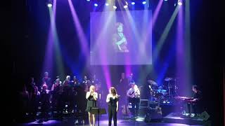 Le Monde est Stone, Maurane, avec Fatima