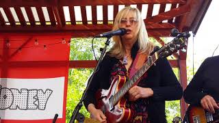 Cindy Lee Berryhill "I Like Cats/You Like Dogs" at Wild Honey Backyard Amphitheater 3.25.18