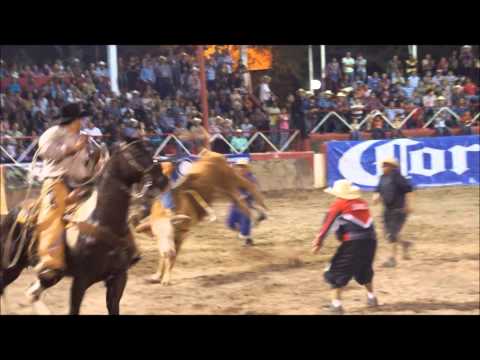 MONTA DE TORO EN ONCE RODEO,LIENZO CHARRO TAMATAN