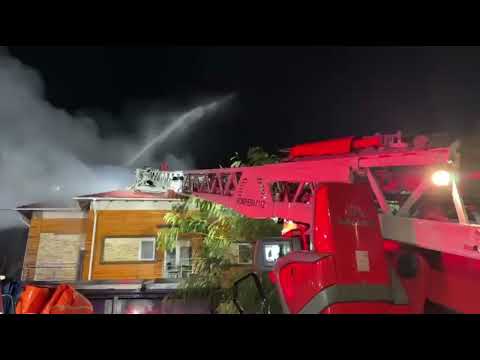 Incendiu la o pensiunea din Mahmudia. În interior se aflau 31 de turiști