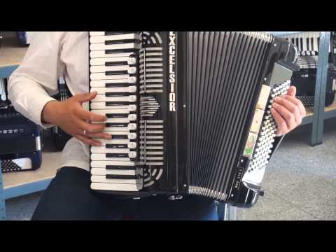 Akkordeon Excelsior Mod. 374C Cassotto,handgemachte Stimmzungen Video Klangprobe