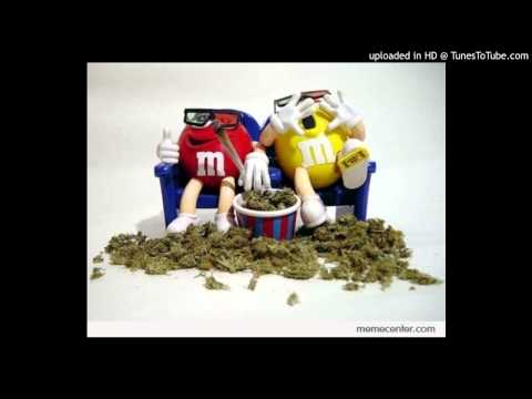 Rob Mack - M&M's ft. Young VIP (prod. by 5starbeatz) (DG-AstroENT)