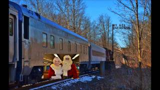 Santa Claus Is Comin&#39; (In A Boogie Woogie Choo Choo Train) - Tractors