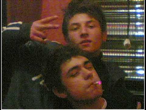 Mc AtAkAn FeAt TaWşAn  KaYbOlAn HaTıRAlAr