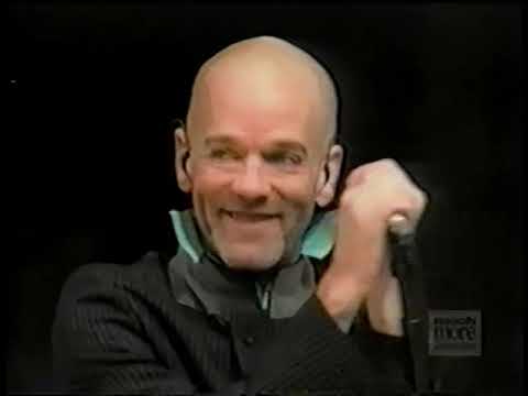 R.E.M. 2001-05-17 - Corner Of Yonge & Dundas Streets, Toronto, Canada [Free outdoor show]