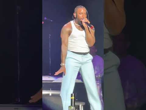 Lloyd Proving He’s Still “Fine Too”