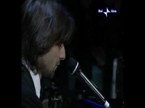 Alessandro Preziosi - Che mistero è l'amore (Sanremo'05).avi