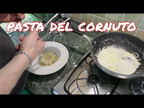 pasta al burro e parmigiano (pasta del cornuto)