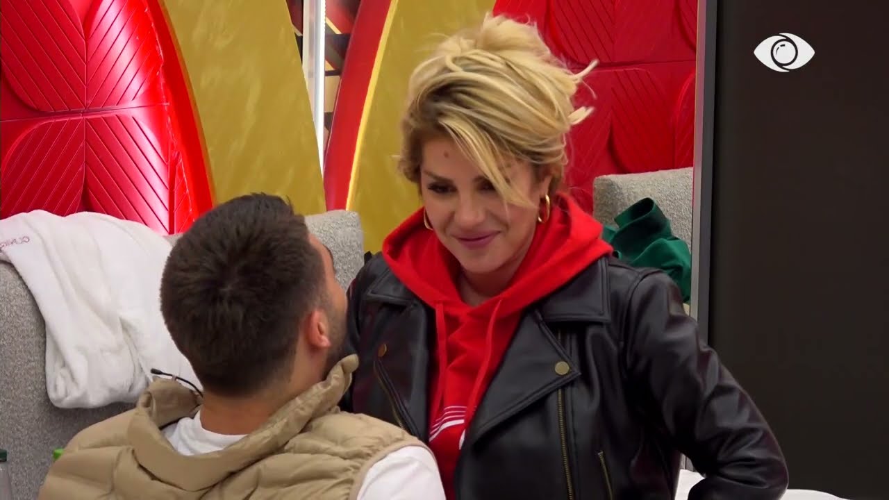 Ilnisa i ulet në prehër Meritonit, banori i këndon: Moj bjondinë me sytë e zinj…