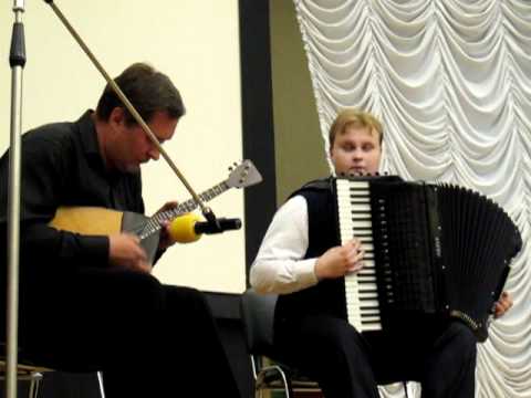 Kalinka — Russian song (accordion/bayan, balalaika)