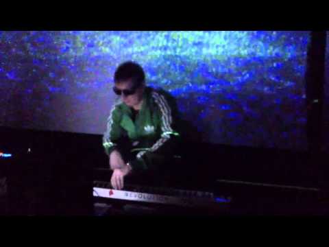 microcobra - Kung-Fu Breiker @ Kelder sünnipäev