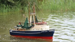 preview picture of video 'RC Fishing Trawler Delphin CUX 234'