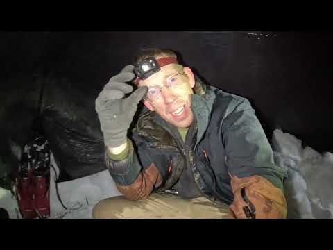 Outdoor Boys! 22 Miles (35 km) in a Blizzard Without a Tent - Solo Camping in Survival Shelters