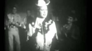 Patsy Cline - Walkin&#39; After Midnight (Town Hall Party - 1958)