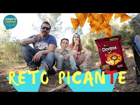 Hacemos reto DORITOS ROULETTE en la ruta de las caras // Juegos y Juguetes en Familia