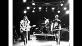 Sore Eyelids - So You Wanna Be A Superhero (Carissa&#39;s Wierd Cover)