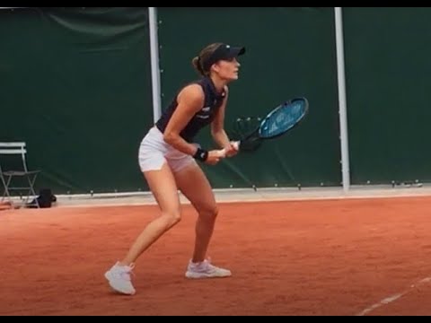 Mirjam Björklund perfect body posture and footwork - Roland Garros 2022 Q3