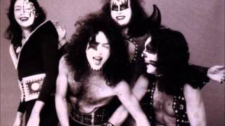 Kiss - Love Is Alright (1975 Demo)