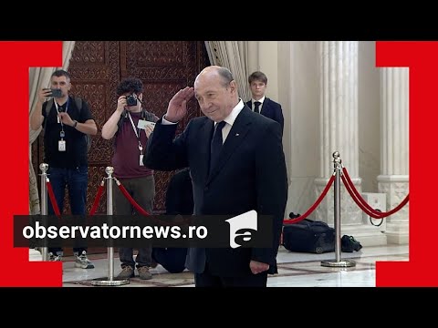 Gestul făcut de Traian Băsescu la catafalcul lui Ion Iliescu