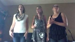 Bei Mir bist du Schoen- The Chickadeez- (puppini sisters)