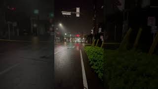 大雨により道路冠水で通行止め