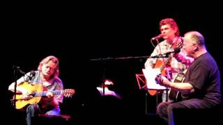 Christy Moore &amp; John Spillane &amp; Declan Sinnott - The Cliffs Of Dooneen