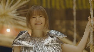 YUKI、星に乗って舞台に登場　50歳大人代表として妻夫木聡とトーク「生まれ変わるなら？」　サッポロ生ビール黒ラベル「大人エレベーター」第40弾