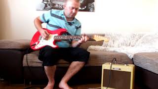 Video thumbnail for Fender American Standard Stratocaster 2000 by Damian Gitaromania
