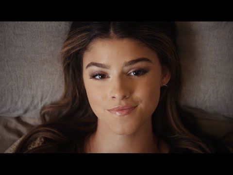 Hailey Benedict - Things My Mama Says (Official Visualizer)
