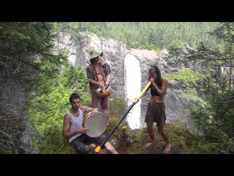 Eric Mandala/ Zu Zen/ Marc Giard-Larivière jamming at Quebec Rainbow Waterfall 2014
