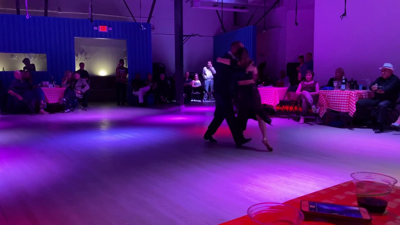 Leonardo Pankow y Carolina Balmaseda - Miami Tango Club