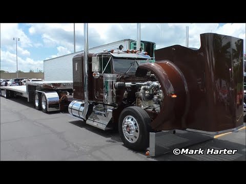 Kyle Weaver's 1981 Kenworth W900A