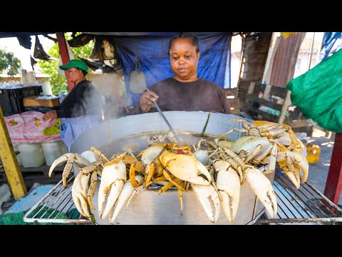 Jamaican Street Food in Kingston!! 🦀SPICY CRAB POT + Jerk Pan Chicken in Jamaica 🇯🇲