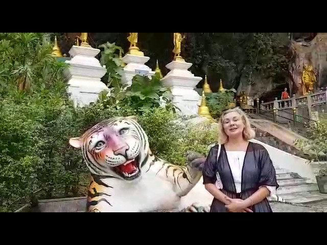 Айгөл Бариева ерак Таиланд илләреннән сәламен җиткерә