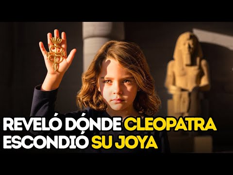 NIÑA DE 4 AÑOS ENCUENTRA LA JOYA DE CLEOPATRA ENTERRADA EN EGIPTO 😱