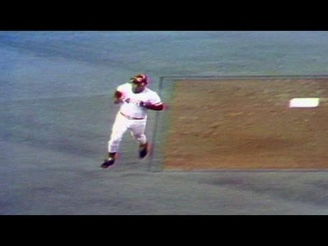 1975 WS Gm5: Tony Perez hits two home runs