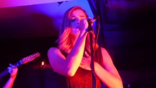 Clara Bond - Let It Lie (The Bros Landreth Cover) (HD) - The Islington - 02.08.17