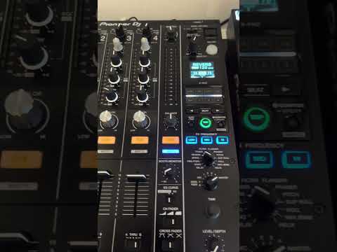 Pioneer DJM-900NXS2 4-channel DJ Mixer with Effects 2022 - Black image 3